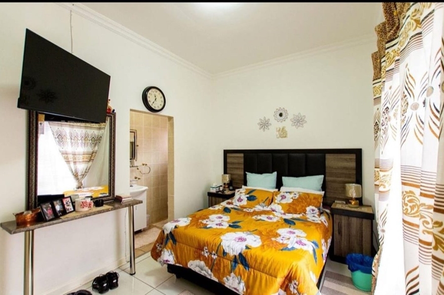 2 Bedroom Property for Sale in Vredenburg Western Cape
